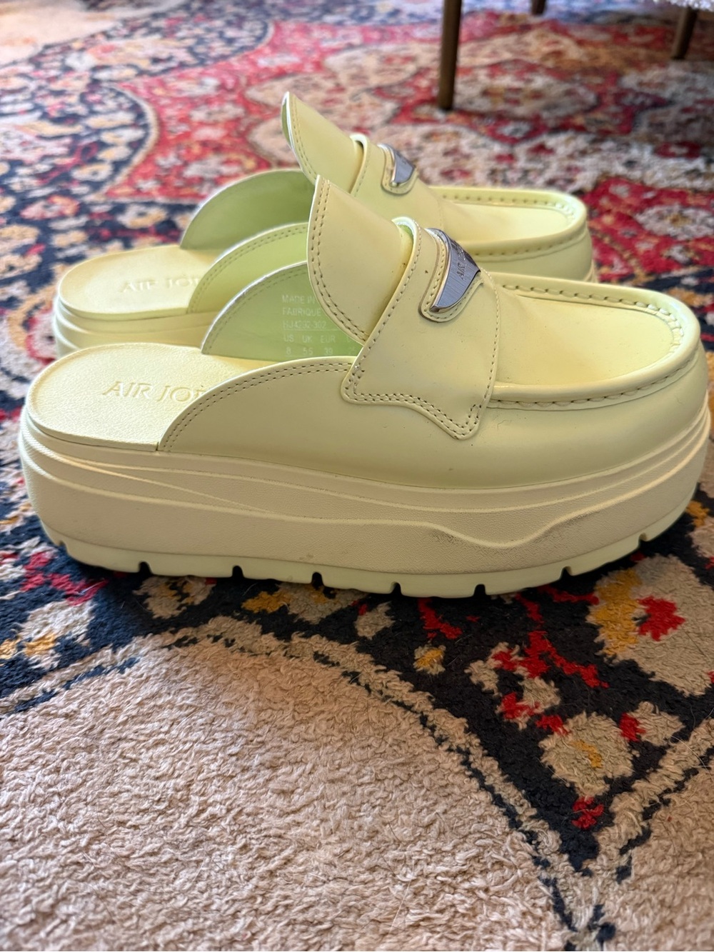 Nike Wild Jordan Loafer Shines Bright Like A Puffed Up Diamond Luminous Mule - Picture 5 of 8